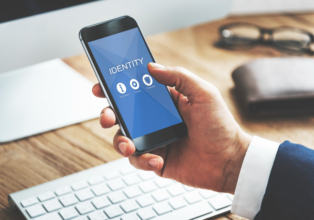 Verificarea în doi pași la email: cum o introduci în firmă